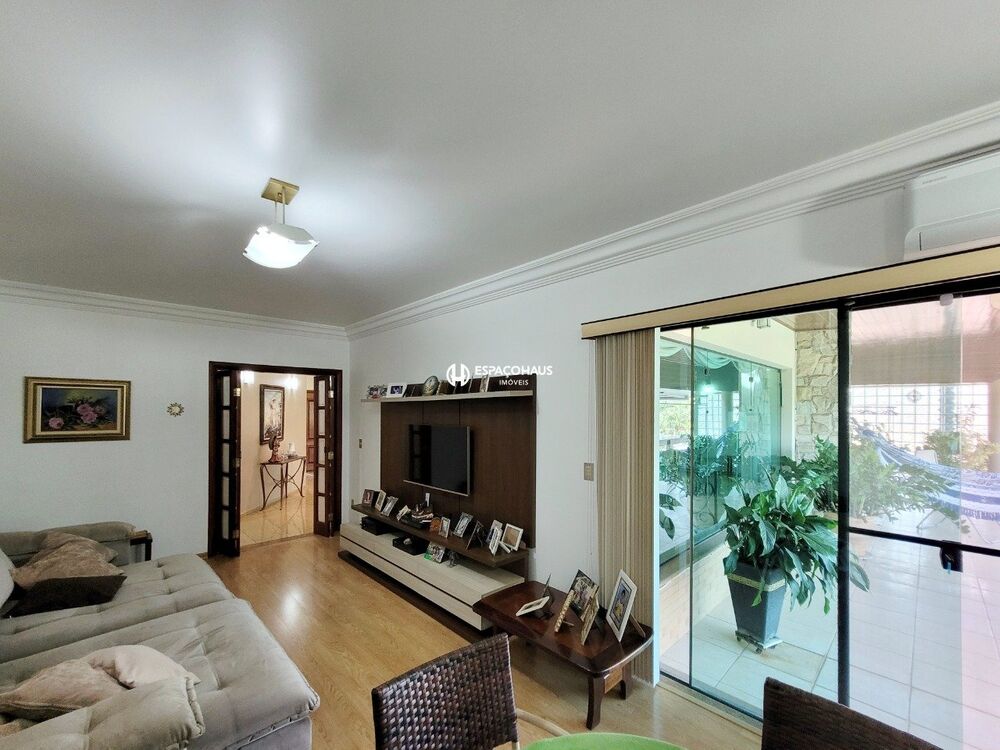 Chácara à venda com 5 quartos, 739m² - Foto 29