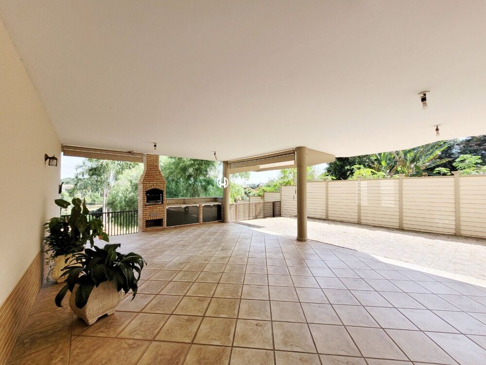 Chácara à venda com 5 quartos, 739m² - Foto 39