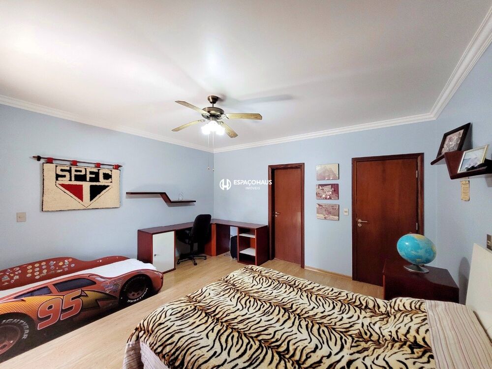 Chácara à venda com 5 quartos, 739m² - Foto 35