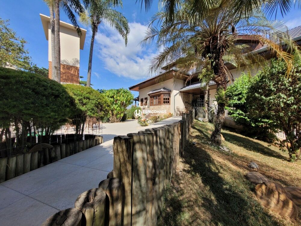 Chácara à venda com 5 quartos, 739m² - Foto 4