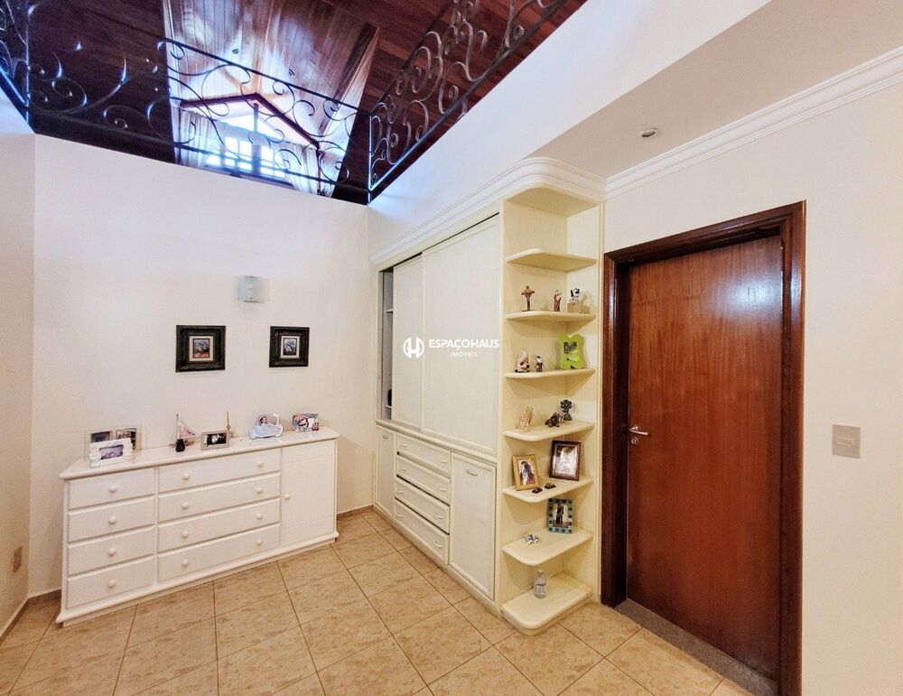 Chácara à venda com 5 quartos, 739m² - Foto 31