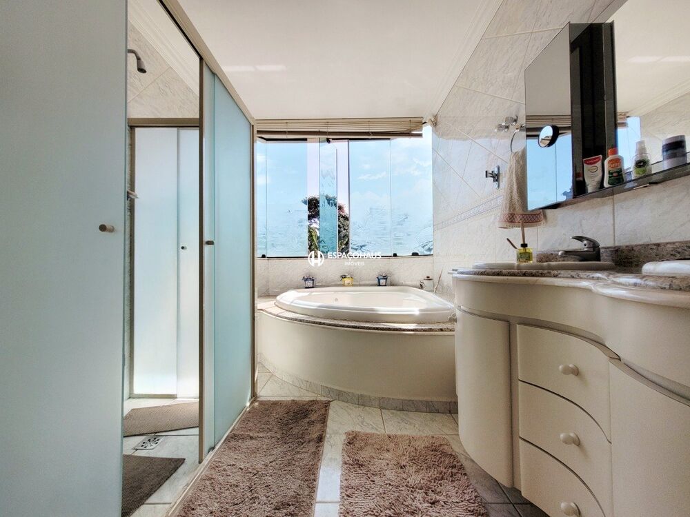 Chácara à venda com 5 quartos, 739m² - Foto 36