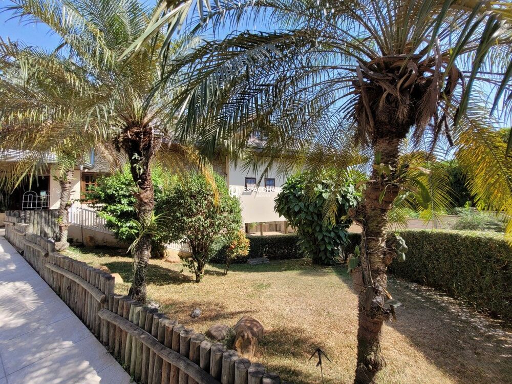 Chácara à venda com 5 quartos, 739m² - Foto 3