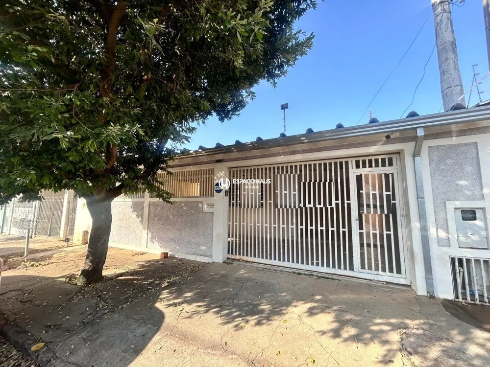 Casa, 3 quartos, 226 m² - Foto 2