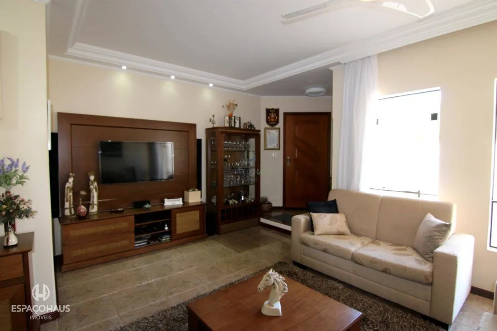 Casa, 4 quartos, 230 m² - Foto 6