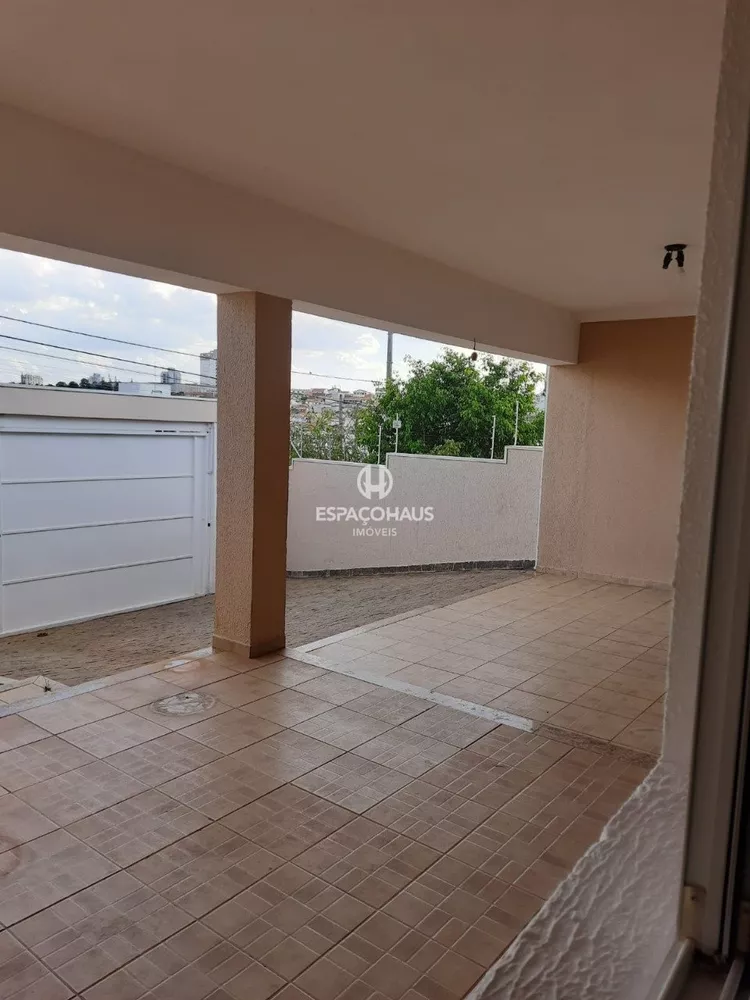 Casa à venda com 2 quartos, 139m² - Foto 4