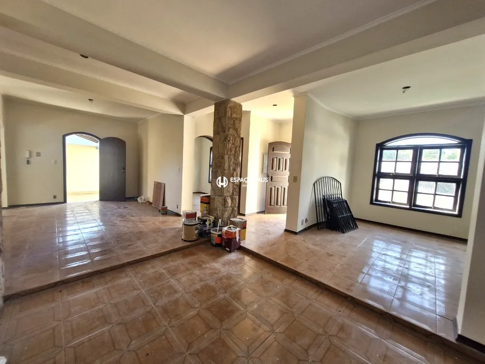 Casa, 7 quartos, 367 m² - Foto 2