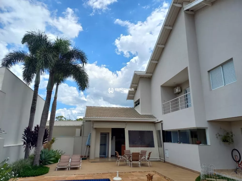 Casa à venda com 4 quartos, 404m² - Foto 3