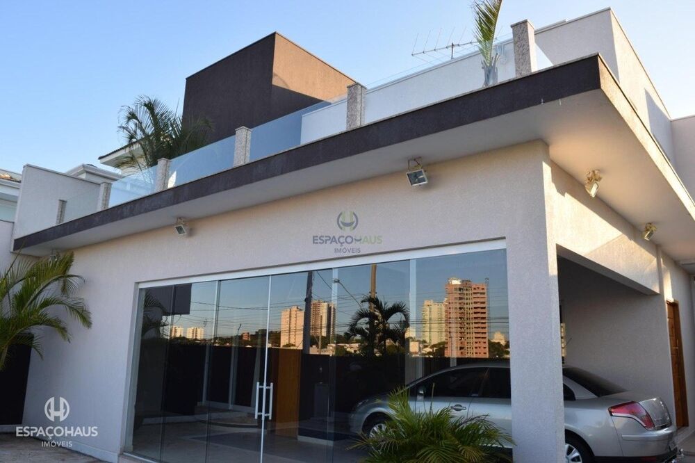 Casa, 5 quartos, 323 m² - Foto 1