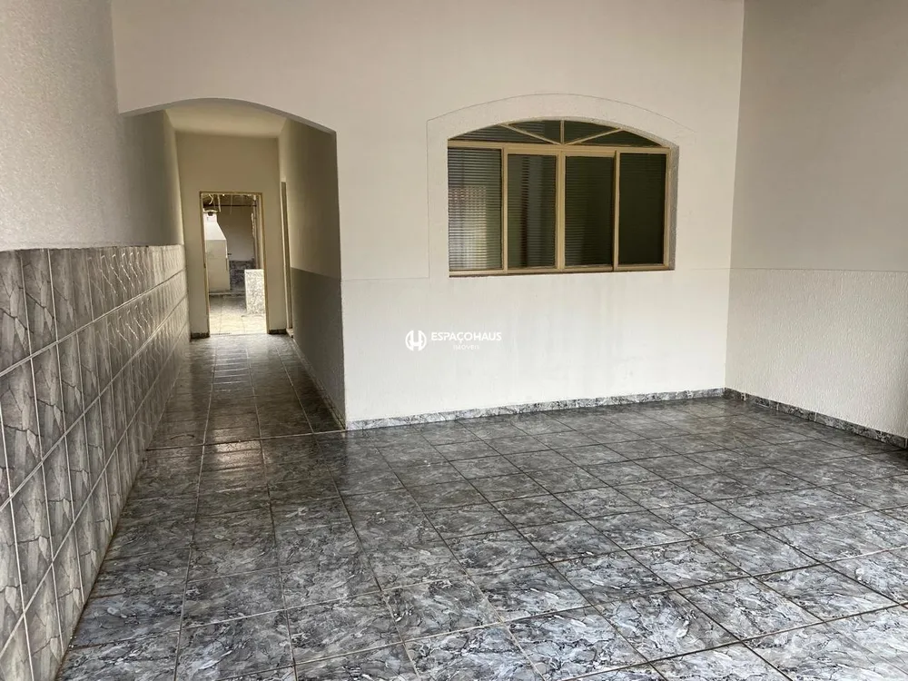 Casa, 3 quartos, 174 m² - Foto 1