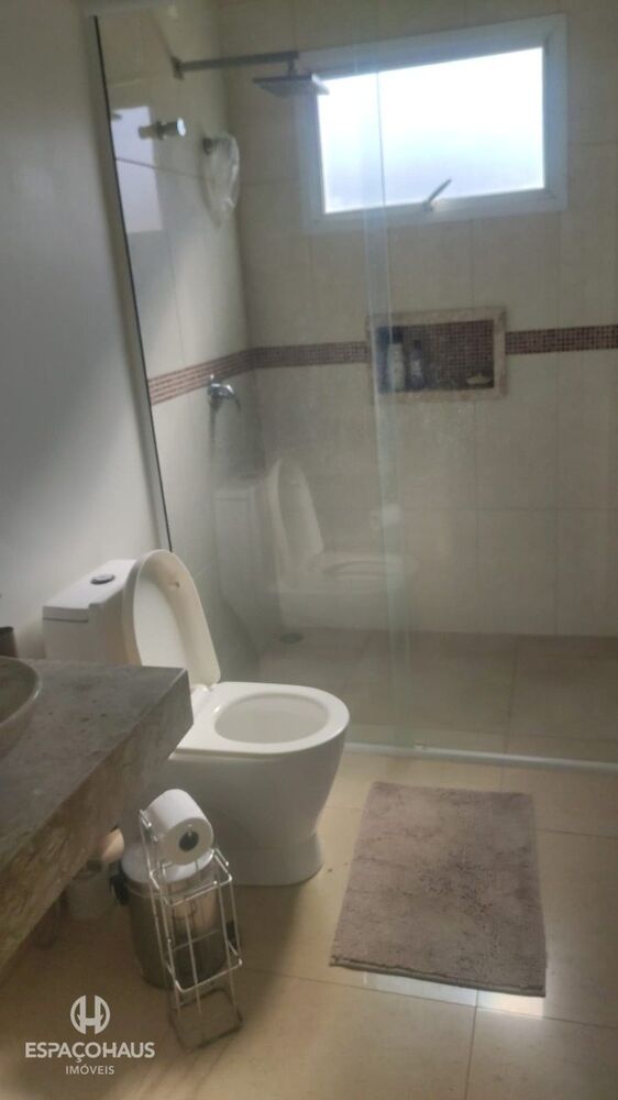 Chácara à venda com 4 quartos, 300m² - Foto 2