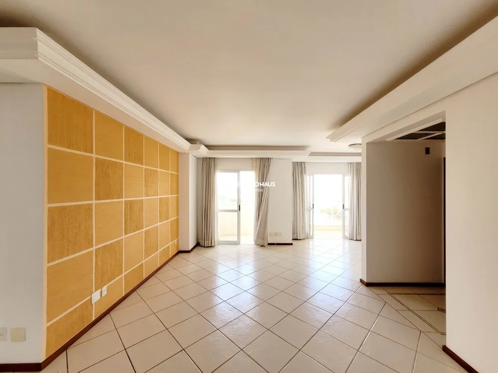 Apartamento, 3 quartos, 150 m² - Foto 2