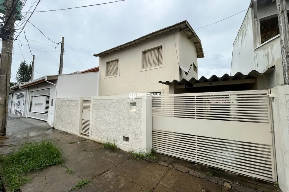 Casa, 3 quartos, 213 m² - Foto 1