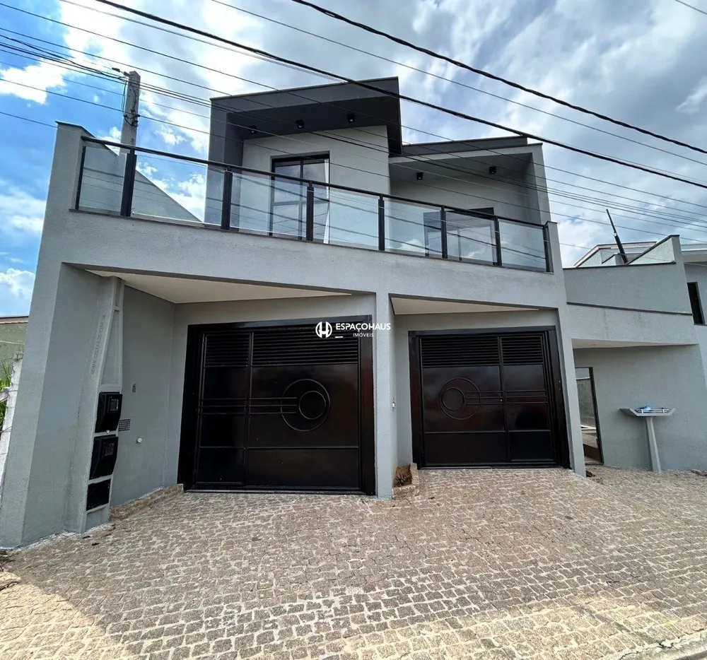 Casa, 3 quartos, 250 m² - Foto 1