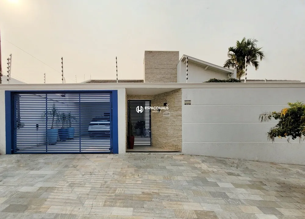 Casa, 3 quartos, 217 m² - Foto 2