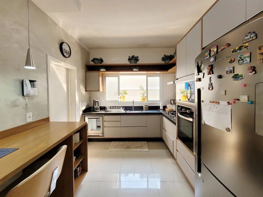 Casa, 3 quartos, 217 m² - Foto 11