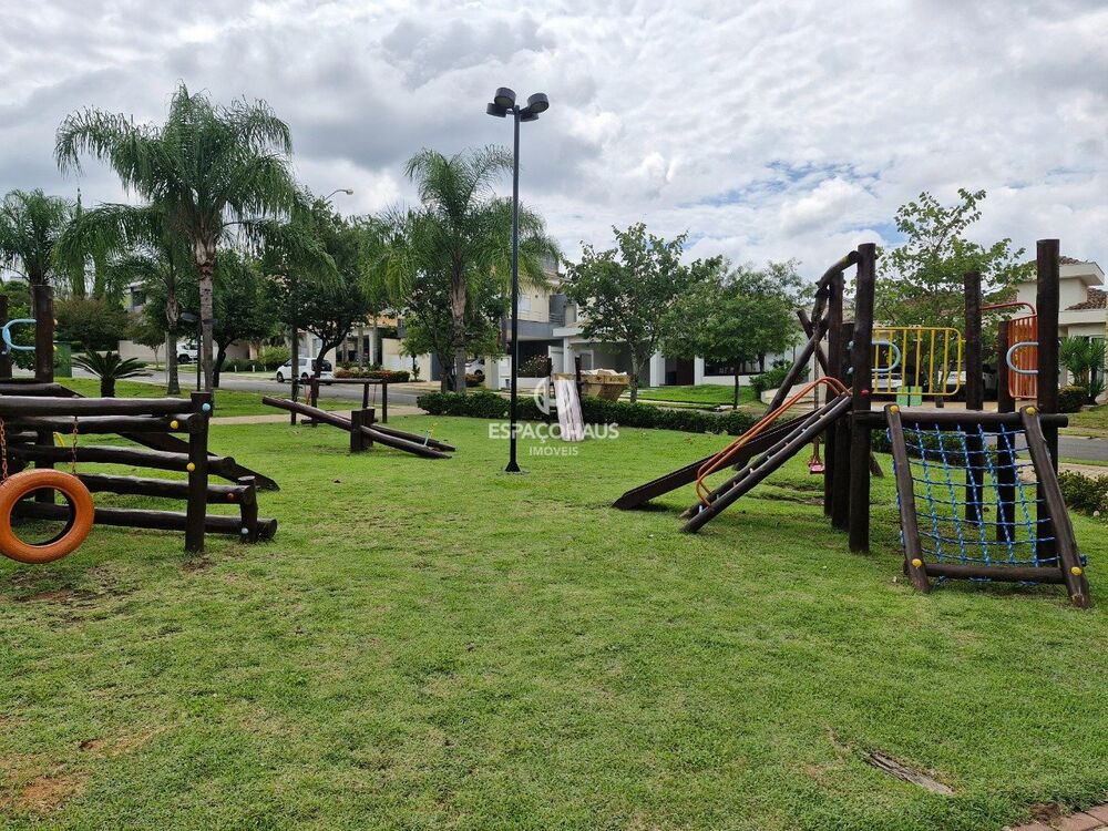 Casa de Condomínio à venda com 4 quartos, 273m² - Foto 18