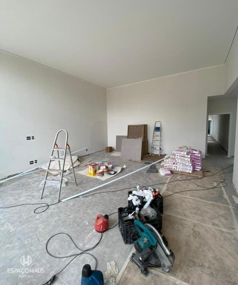 Casa de Condomínio à venda com 4 quartos, 273m² - Foto 3