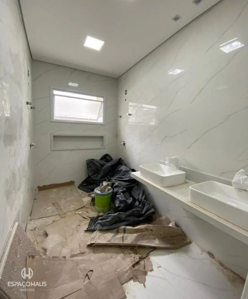 Casa de Condomínio à venda com 4 quartos, 273m² - Foto 12
