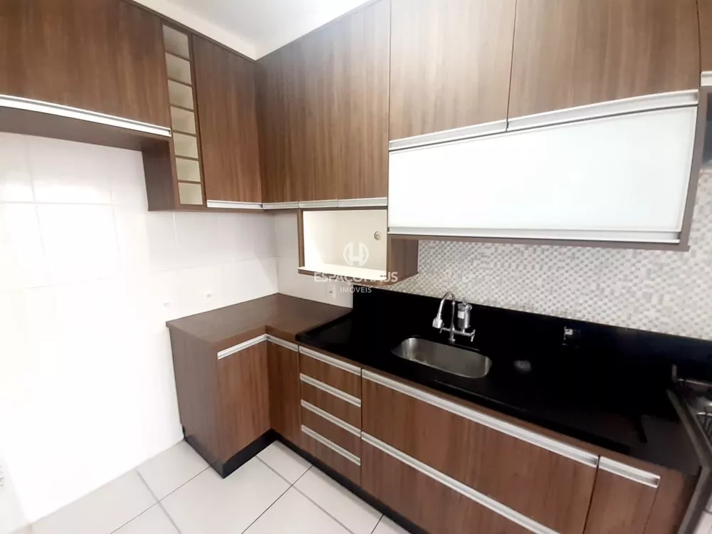 Apartamento à venda com 2 quartos, 66m² - Foto 4