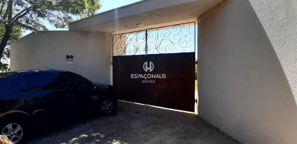 Chácara à venda com 3 quartos, 271m² - Foto 2