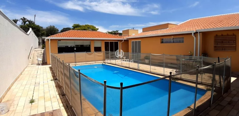 Chácara à venda com 3 quartos, 271m² - Foto 5