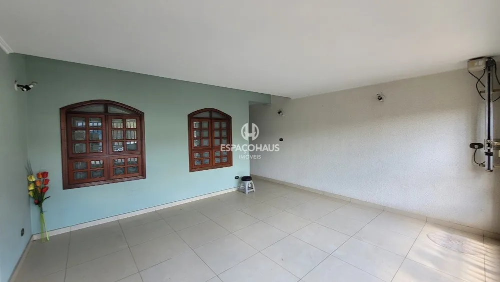 Casa, 4 quartos, 196 m² - Foto 2