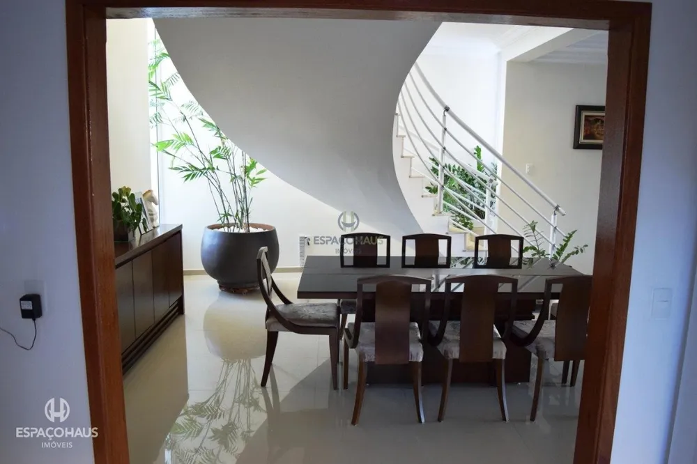 Casa, 5 quartos, 323 m² - Foto 6