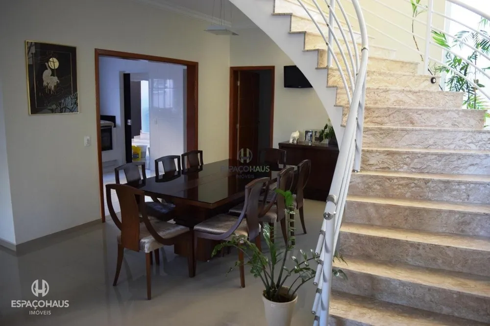 Casa, 5 quartos, 323 m² - Foto 7