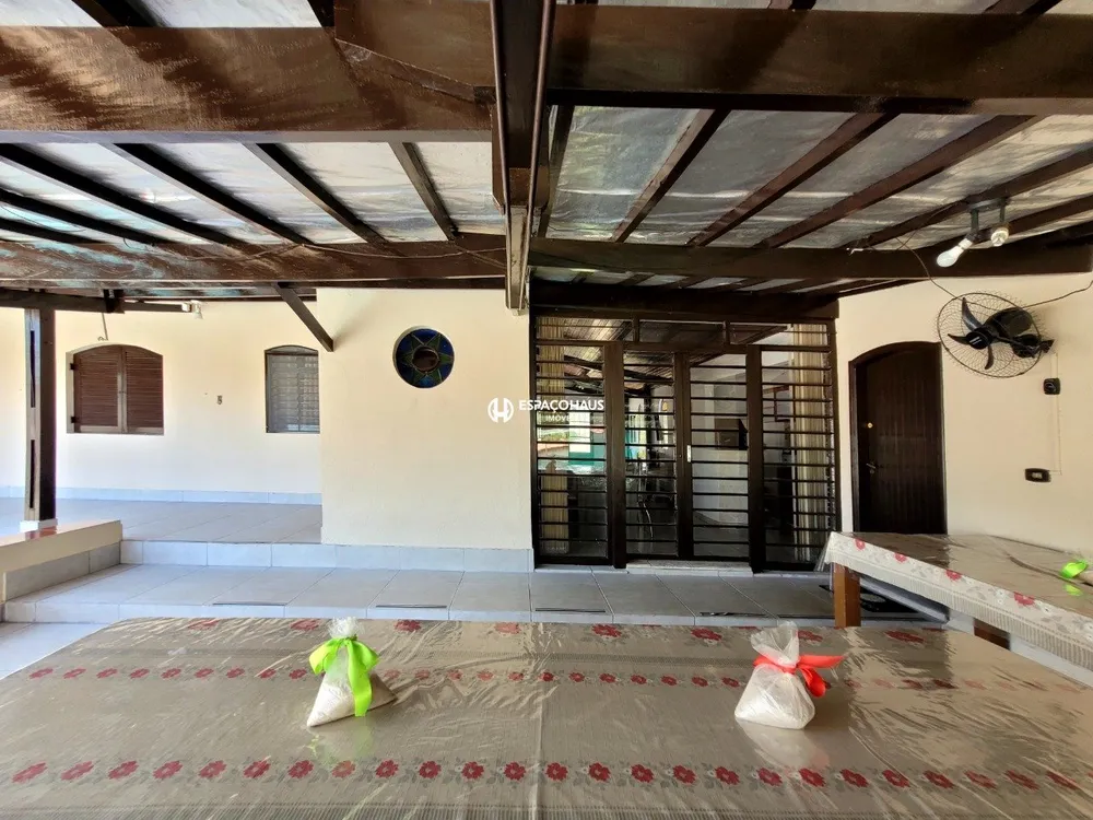 Chácara, 3 quartos, 2500 m² - Foto 4