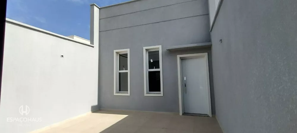 Casa à venda com 2 quartos, 63m² - Foto 3