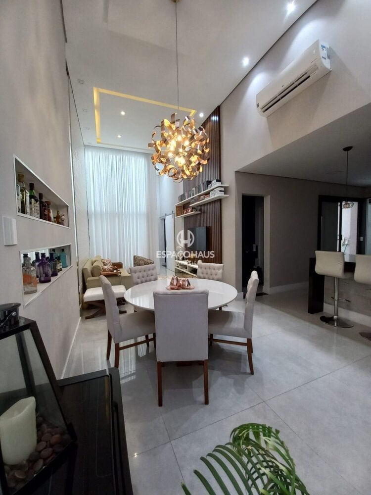 Casa, 3 quartos, 154 m² - Foto 2