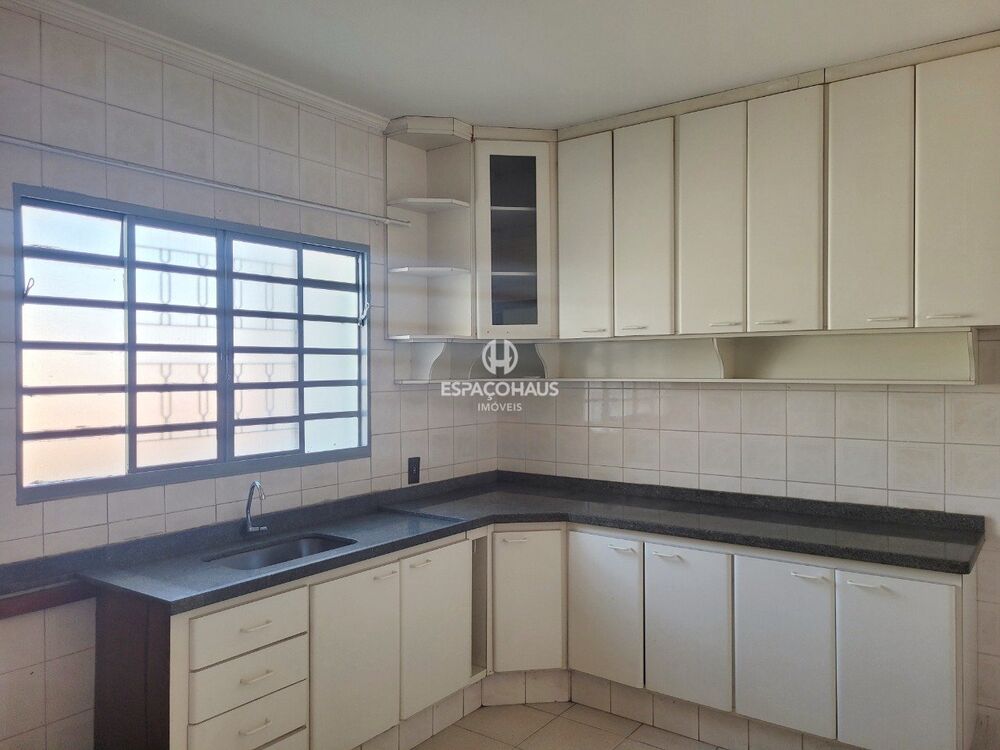 Casa, 3 quartos, 211 m² - Foto 5