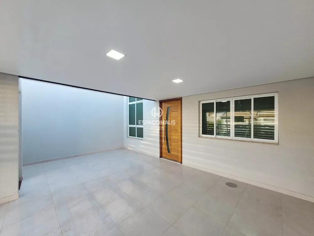 Casa à venda com 3 quartos, 92m² - Foto 4