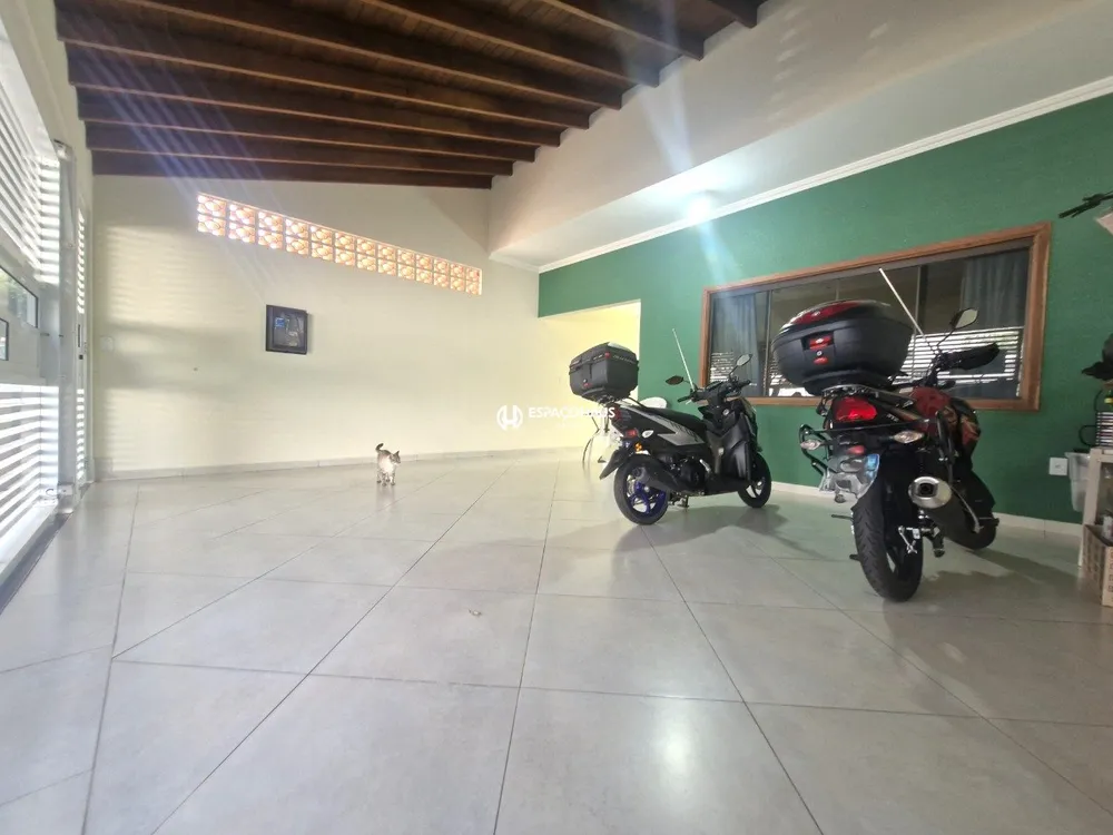 Casa, 3 quartos, 220 m² - Foto 2