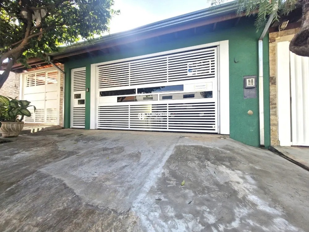 Casa, 3 quartos, 220 m² - Foto 1