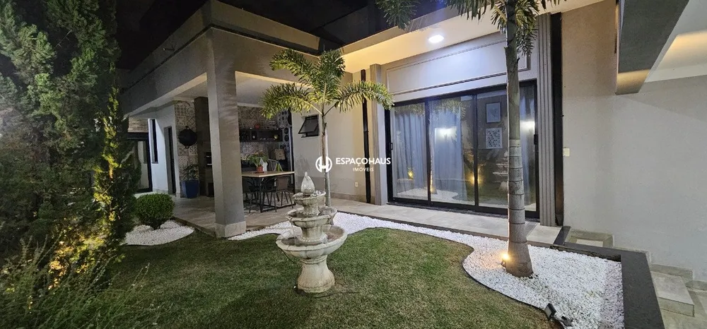 Casa, 2 quartos, 205 m² - Foto 1