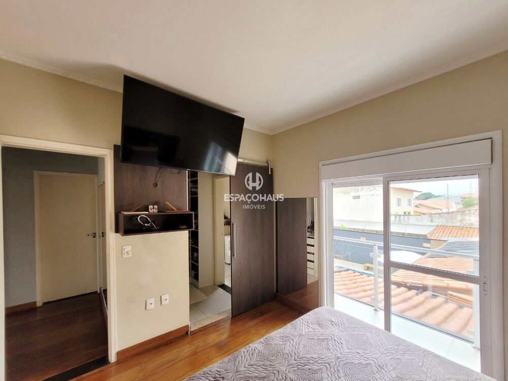 Casa à venda com 3 quartos, 189m² - Foto 4