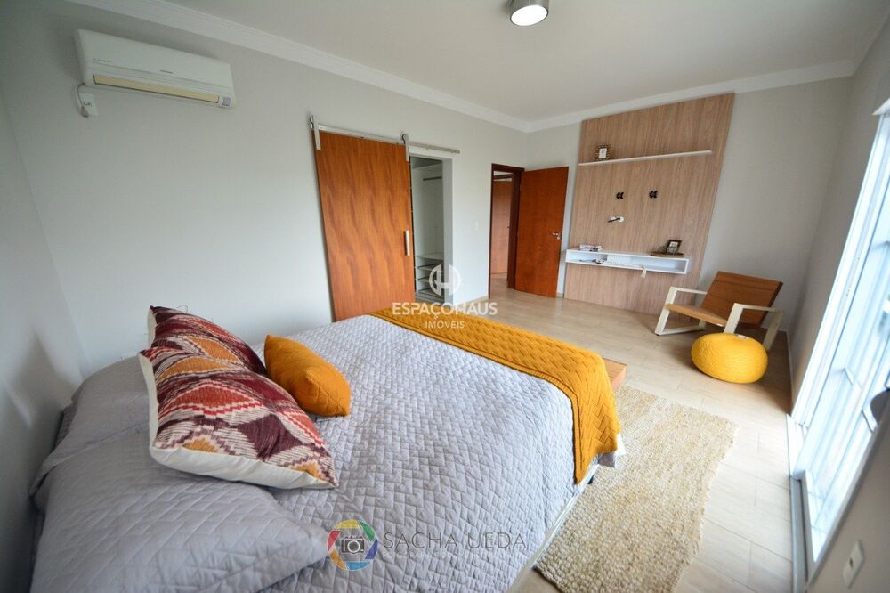 Casa de Condomínio à venda com 4 quartos, 318m² - Foto 11