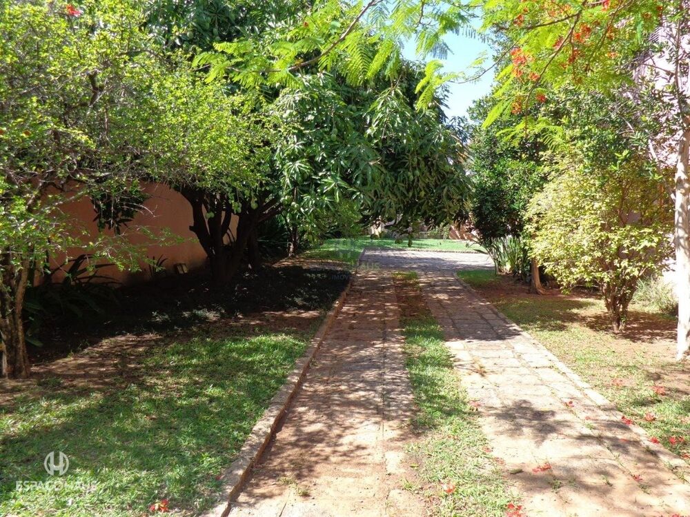 Chácara à venda com 4 quartos, 500m² - Foto 32