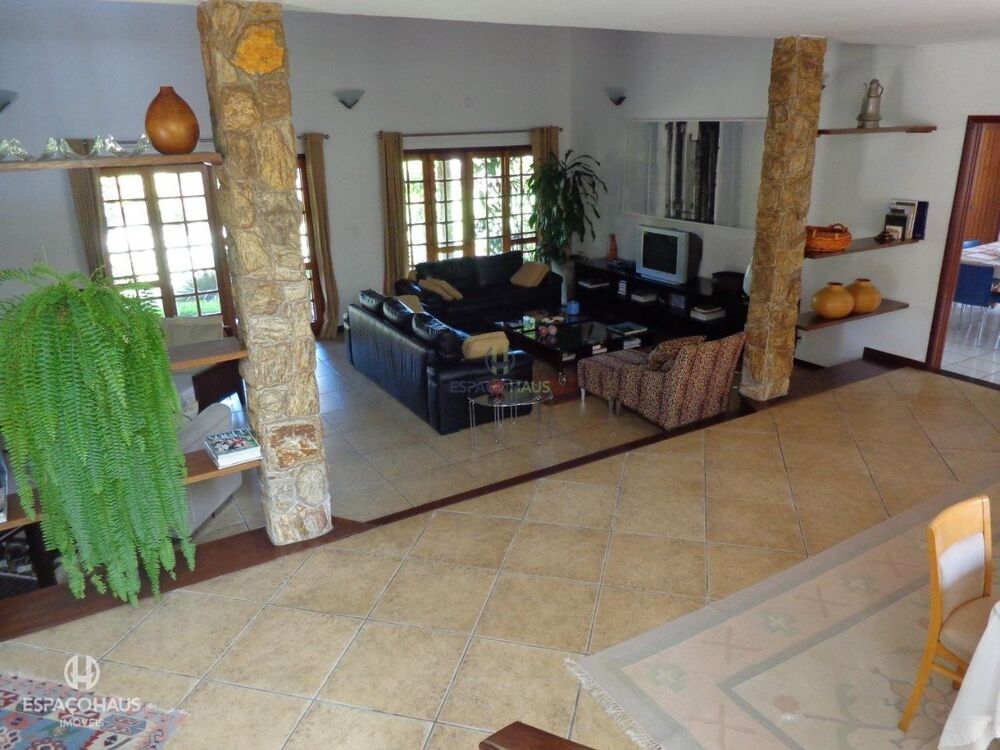 Chácara à venda com 4 quartos, 500m² - Foto 2