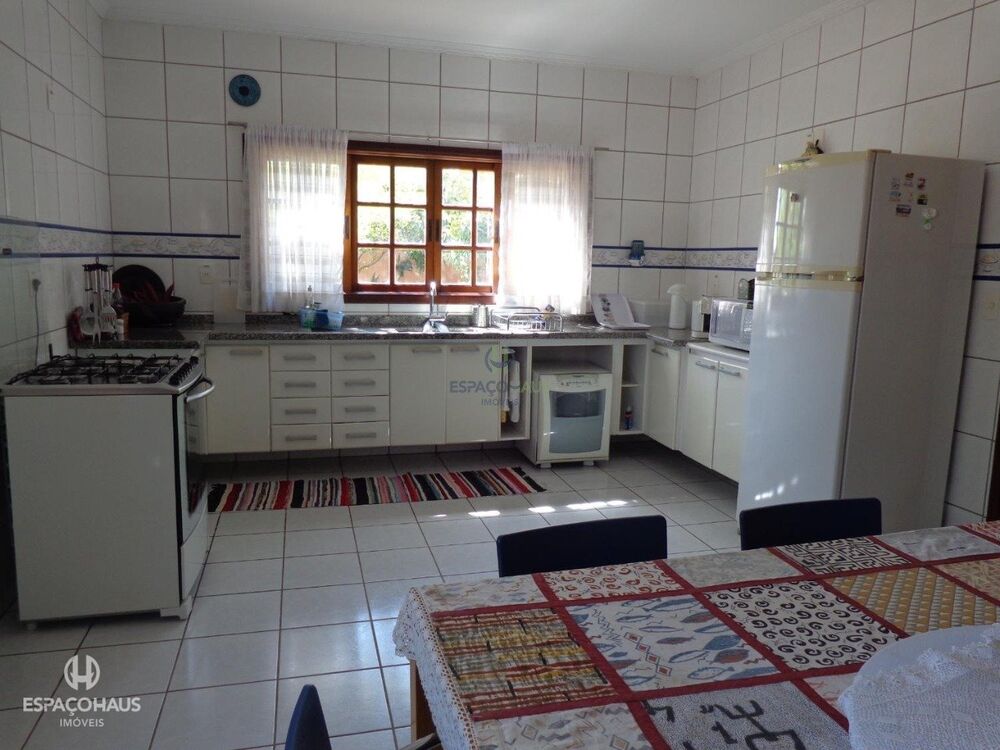 Chácara à venda com 4 quartos, 500m² - Foto 6