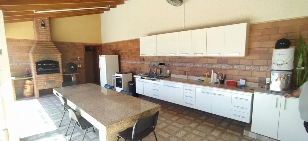 Casa de Condomínio à venda e aluguel com 5 quartos, 375m² - Foto 4