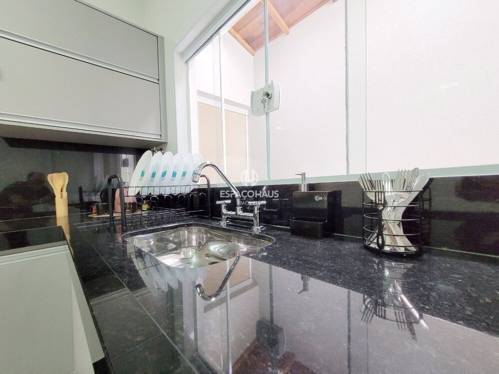 Casa à venda com 3 quartos, 114m² - Foto 10