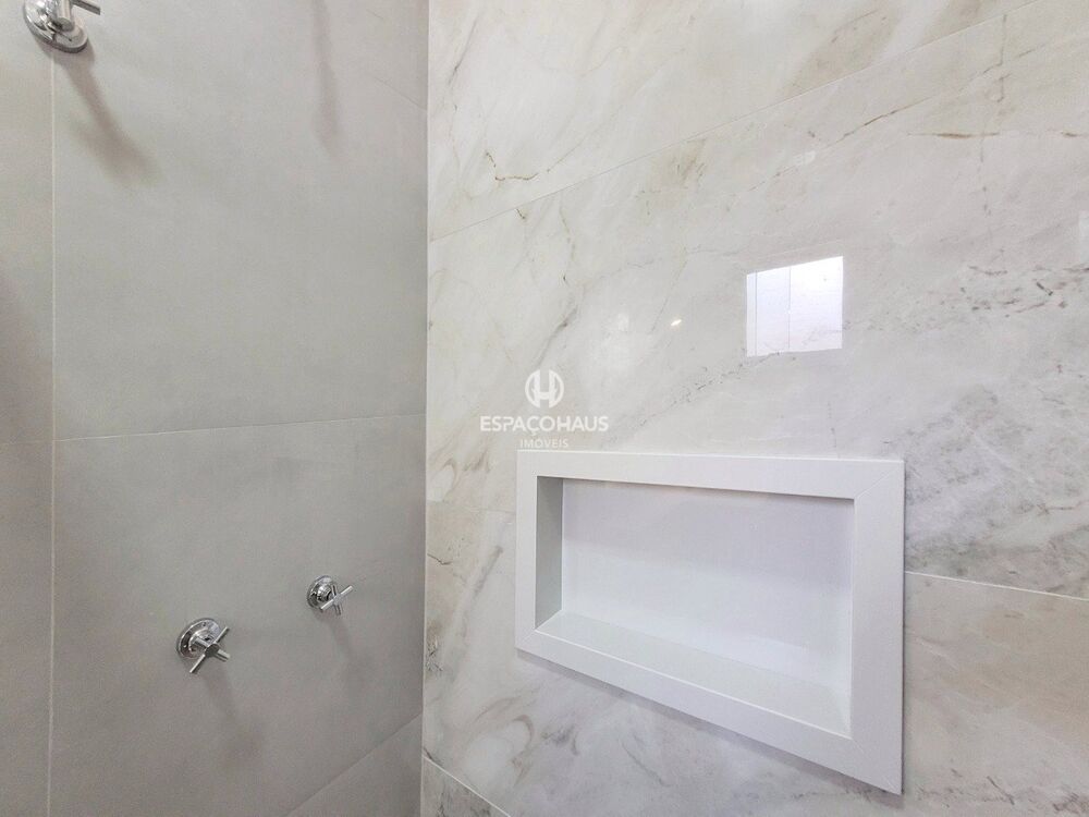 Casa à venda com 3 quartos, 114m² - Foto 14