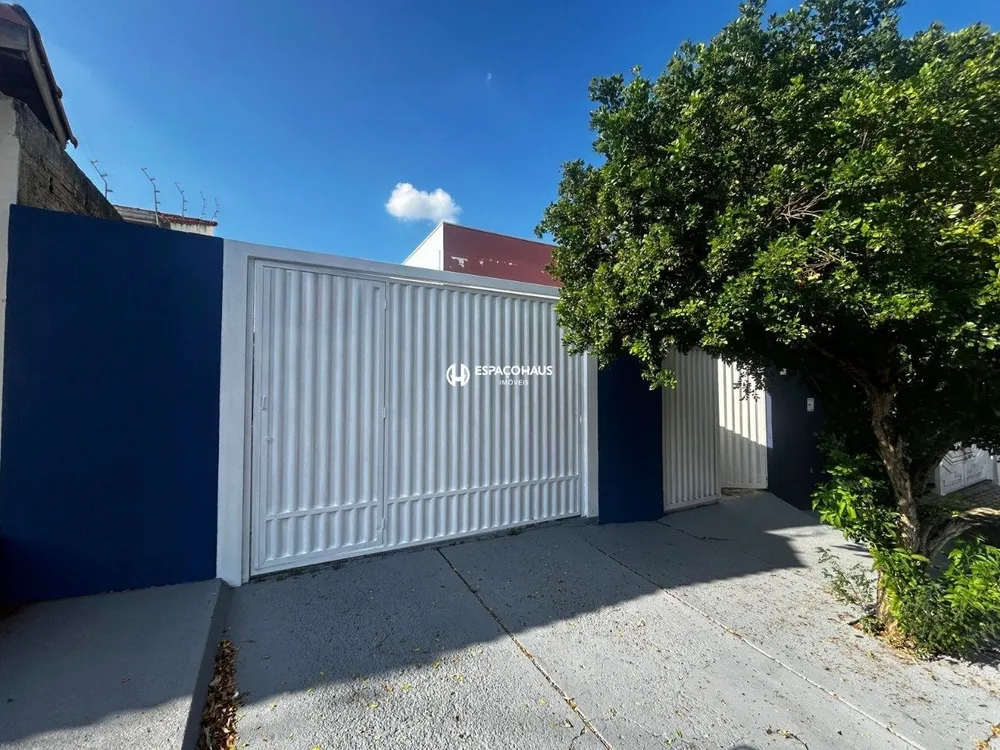 Casa, 2 quartos, 209 m² - Foto 1