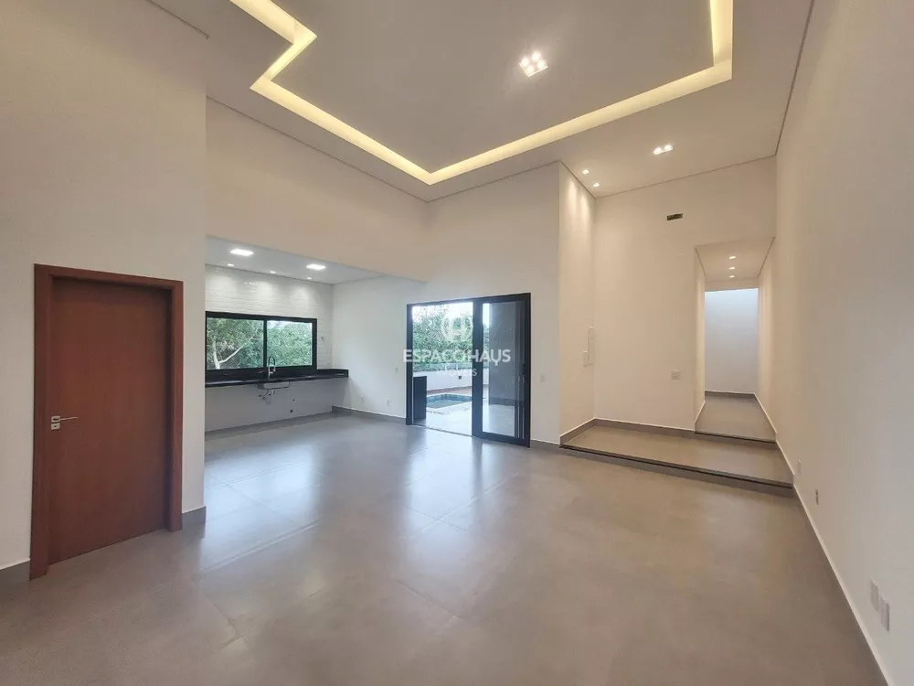 Casa de Condomínio à venda com 3 quartos, 204m² - Foto 4