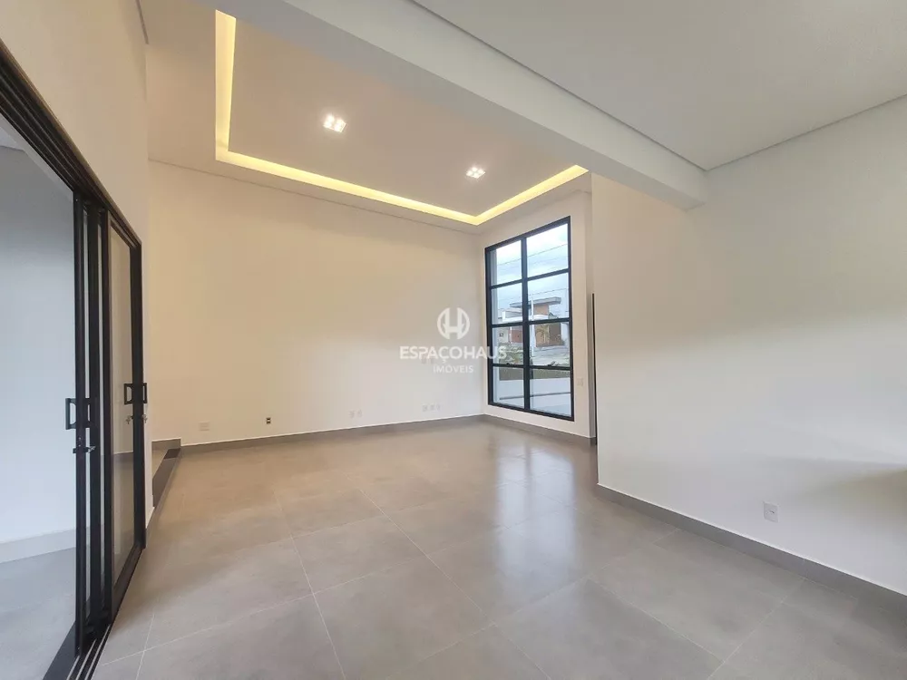 Casa de Condomínio à venda com 3 quartos, 204m² - Foto 8