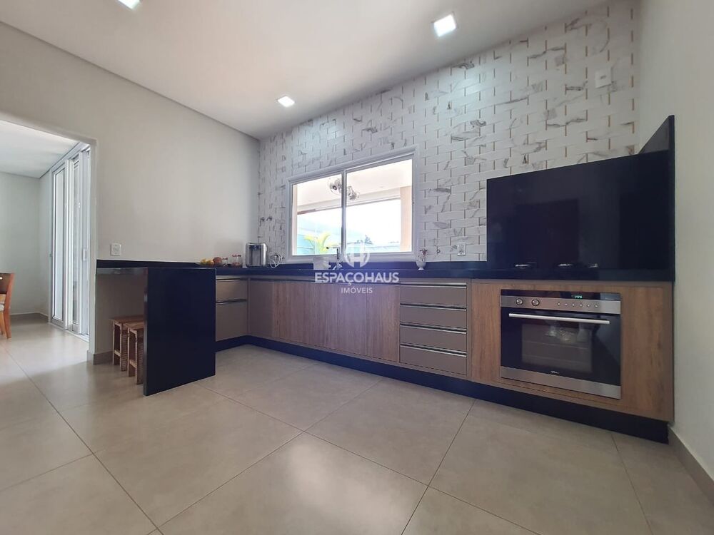 Casa de Condomínio à venda com 3 quartos, 246m² - Foto 19