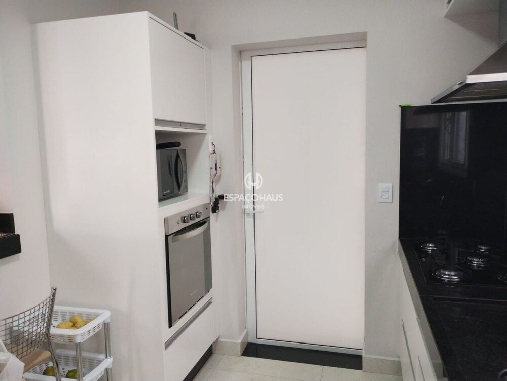 Casa de Condomínio à venda com 4 quartos, 272m² - Foto 3